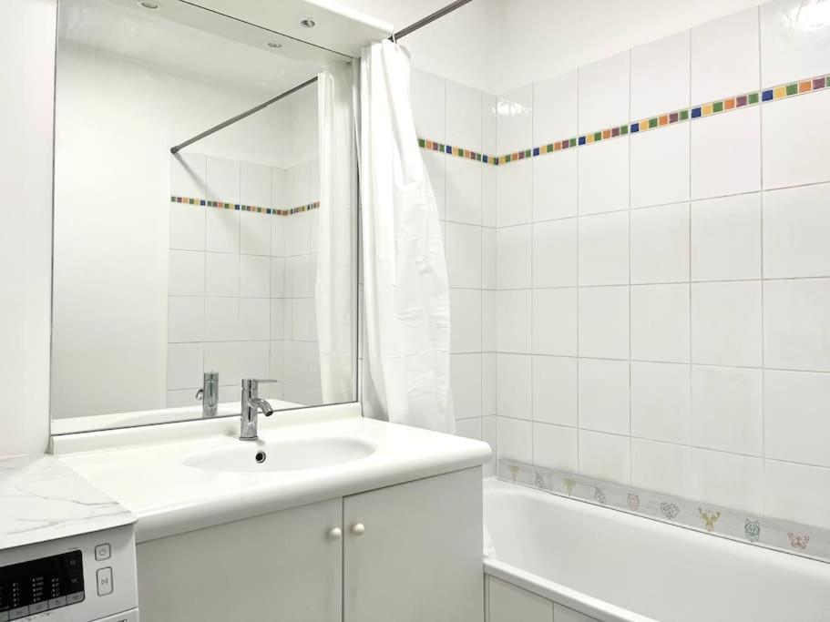 Appartement • Paris/Disney • 1 Min Gare Биси Сен Жорж Екстериор снимка